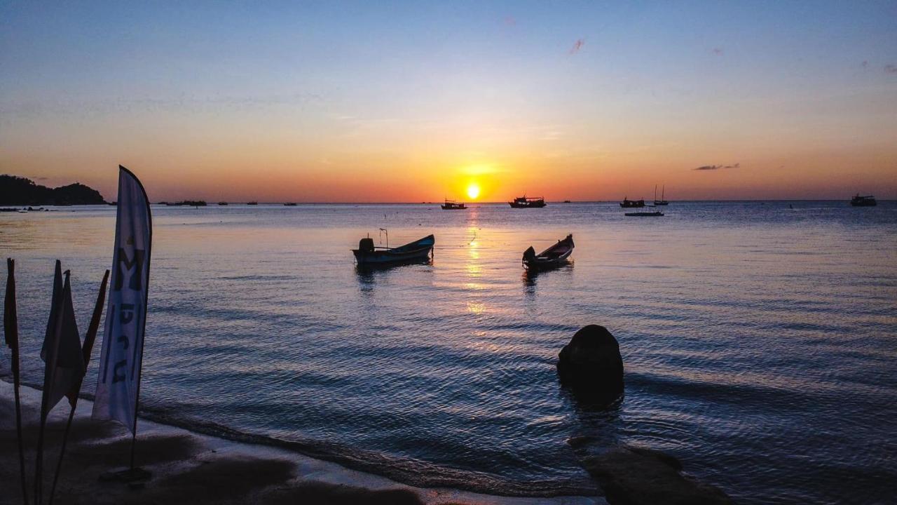 Pond'S Hostel Ko Tao Bagian luar foto